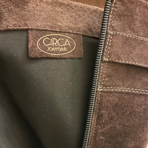 Boots - Picture 4 of 7